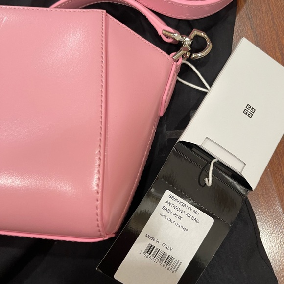 Givenchy Extra Small Antigona Leather Satchel
Pink - Picture 4 of 10